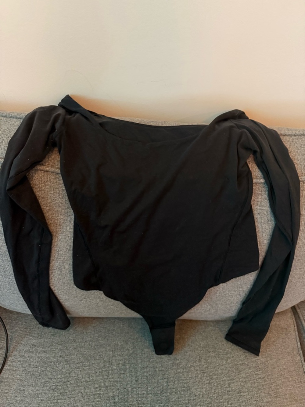 lululemon athletica Black Long Sleeve Bodysuit - Picture 2 of 2